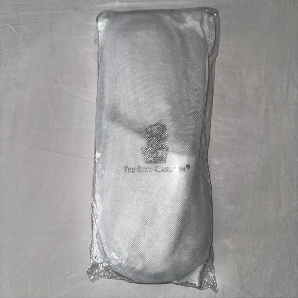 ♥️ RARE Authentic Ritz-Carlton Slippers